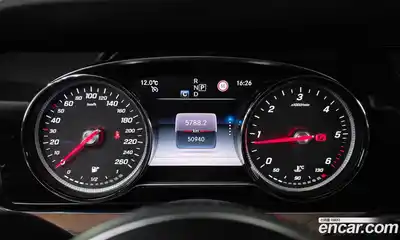 Mercedes-Benz E-Class 2019 1.9 Автомат в Москве № 143333, миниатюра 3