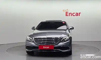 Mercedes-Benz E-Class 2019 1.9 Автомат в Москве № 143333, миниатюра 4