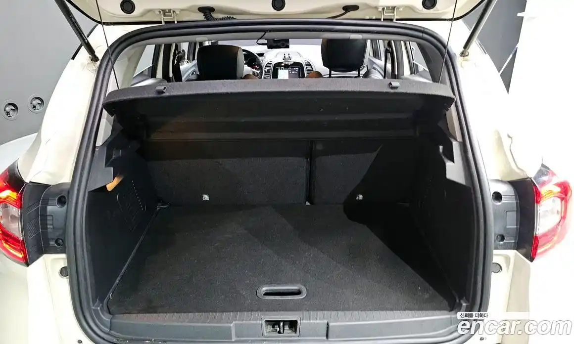 Renault QM3 2018 1.5 Автомат в Москве № 148645, фото 20