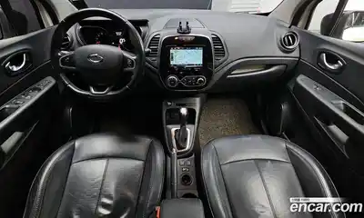 Renault QM3 2018 1.5 Автомат в Москве № 148645, миниатюра 4
