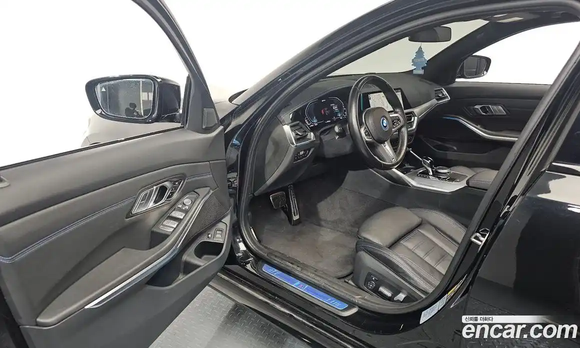 BMW 3-Series 2022 2.0 Автомат в Москве № 156923, фото 3