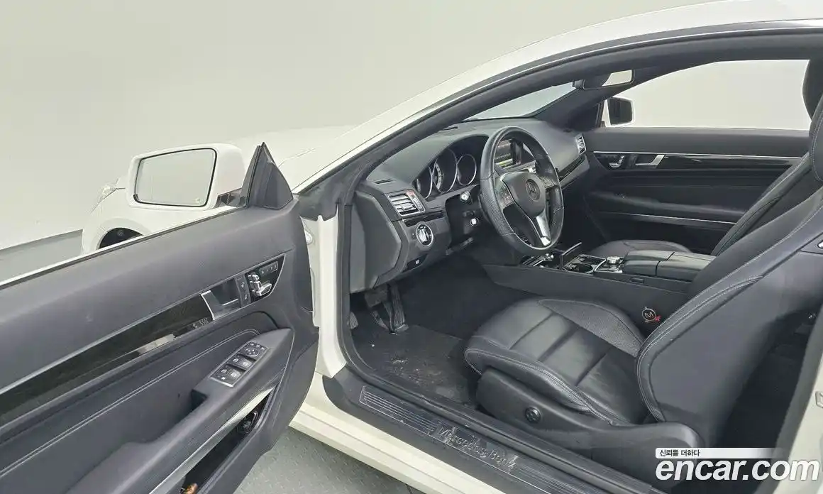 Mercedes-Benz E-Class 2014 2.0 Автомат в Москве № 160353, фото 16