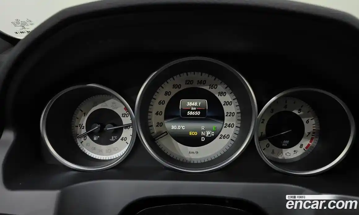 Mercedes-Benz E-Class 2014 2.0 Автомат в Москве № 160353, фото 5