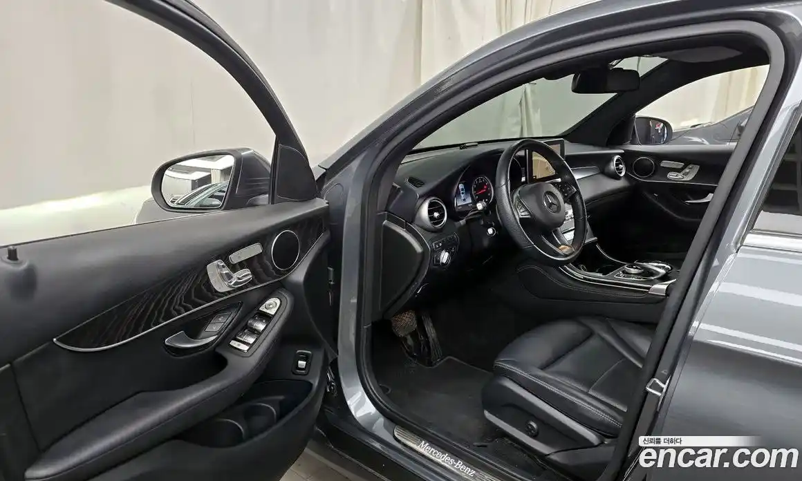 Mercedes-Benz GLC-Class 2019 2.0 Автомат в Москве № 161148, фото 11