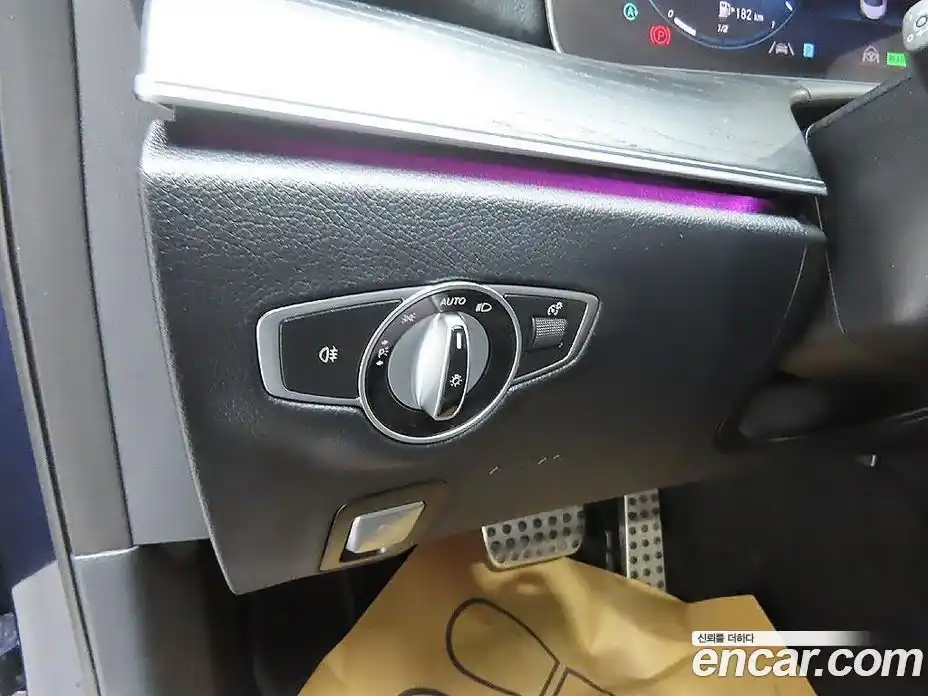 Mercedes-Benz E-Class 2022 1.9 Автомат в Москве № 161883, фото 12