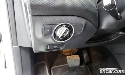 Mercedes-Benz A-Class 2016 1.6 Автомат в Москве № 161890, миниатюра 12