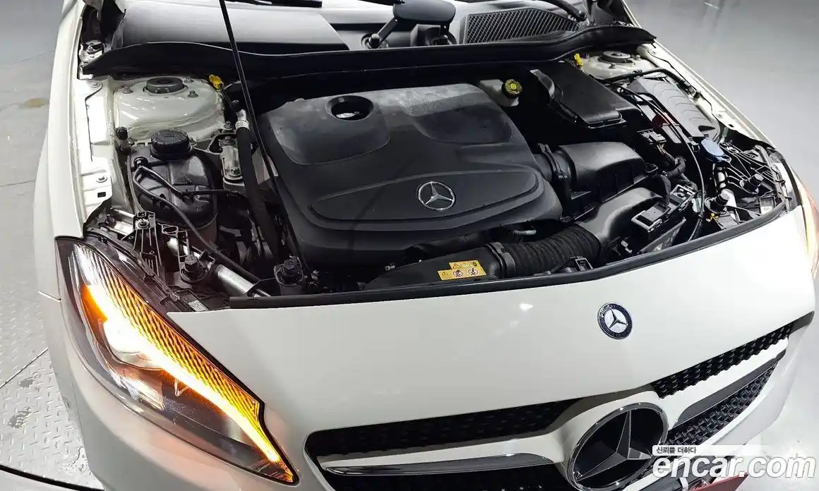 Mercedes-Benz A-Class 2016 1.6 Автомат в Москве № 161890, фото 13