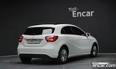 Mercedes-Benz A-Class 2016 1.6 Автомат в Москве № 161890, миниатюра 3