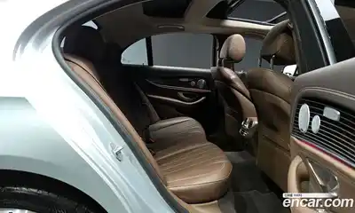 Mercedes-Benz E-Class 2017 3.0 Автомат в Москве № 162068, миниатюра 12