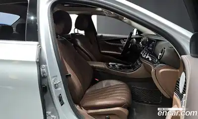 Mercedes-Benz E-Class 2017 3.0 Автомат в Москве № 162068, миниатюра 5