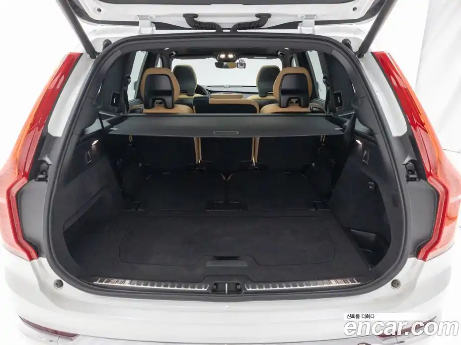 Volvo XC90 2025 2.0 Автомат в Москве № 164723, фото 17