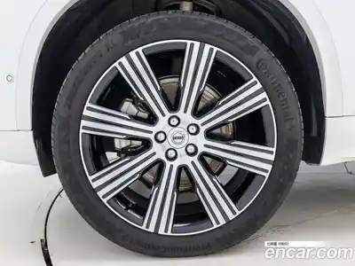 Volvo XC90 2025 2.0 Автомат в Москве № 164723, миниатюра 5