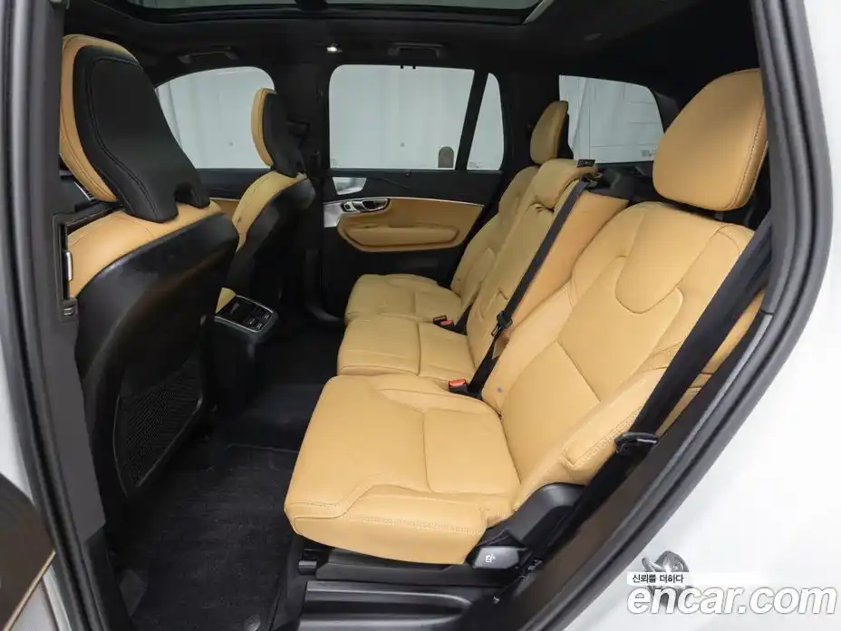 Volvo XC90 2025 2.0 Автомат в Москве № 164723, фото 8