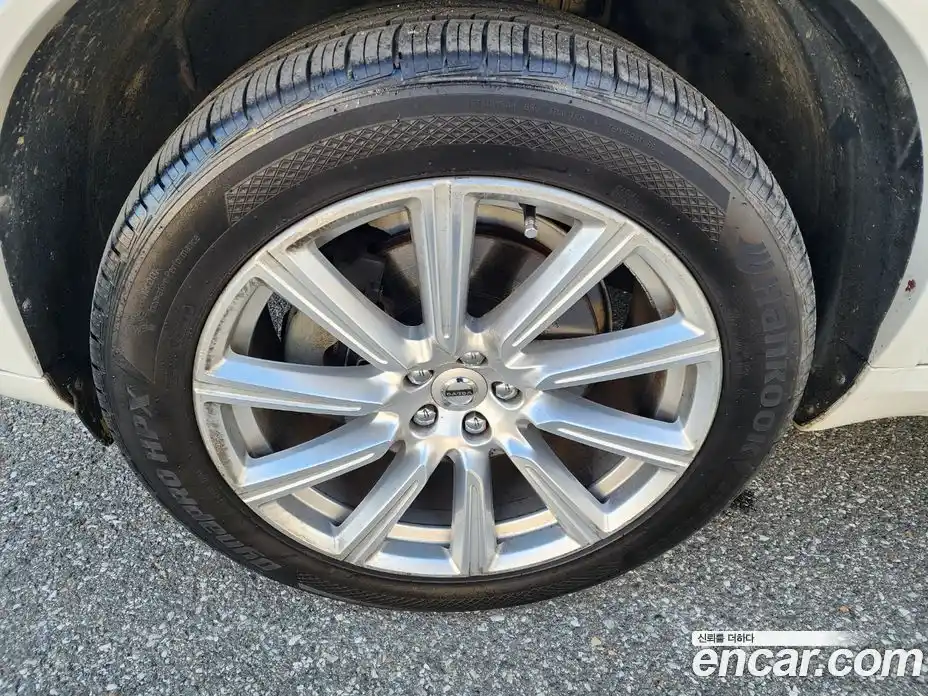 Volvo XC90 2017 2.0 Автомат в Москве № 164863, фото 15