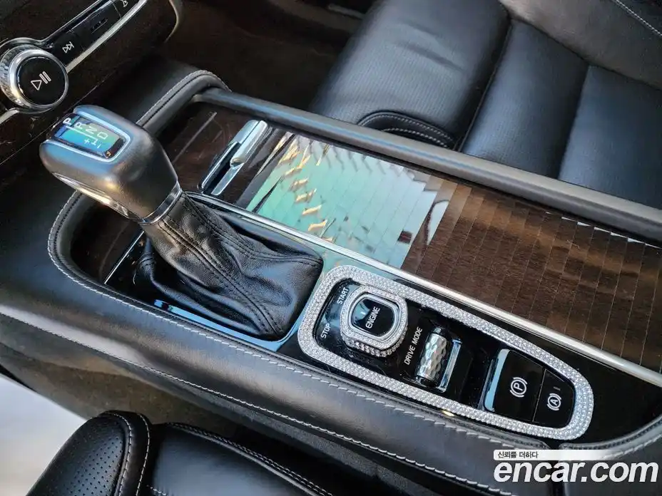 Volvo XC90 2017 2.0 Автомат в Москве № 164863, фото 20