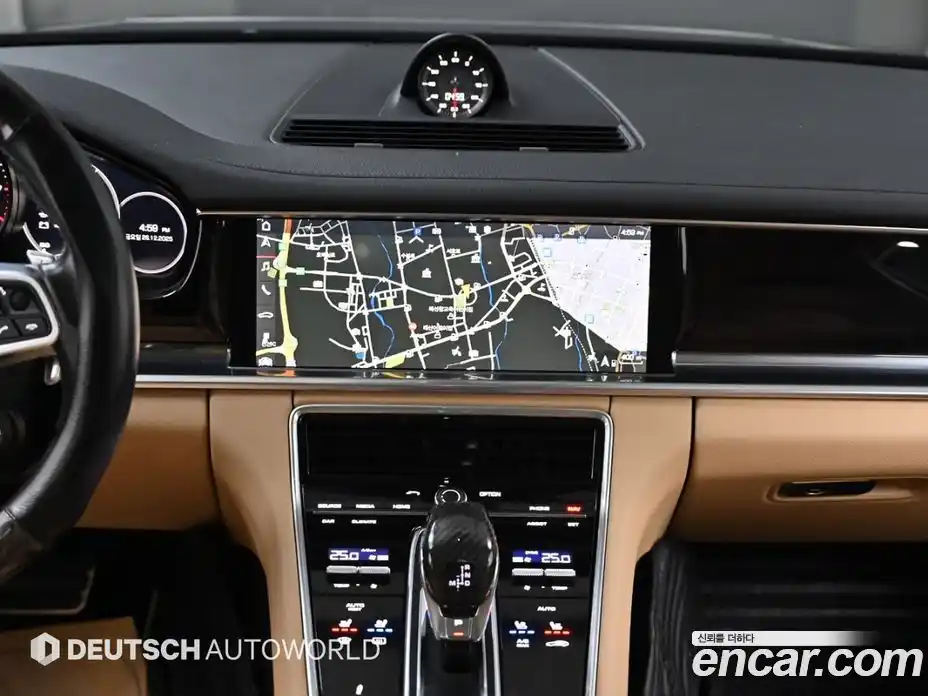 Porsche Panamera 2018 2.9 Автомат в Москве № 165603, фото 13