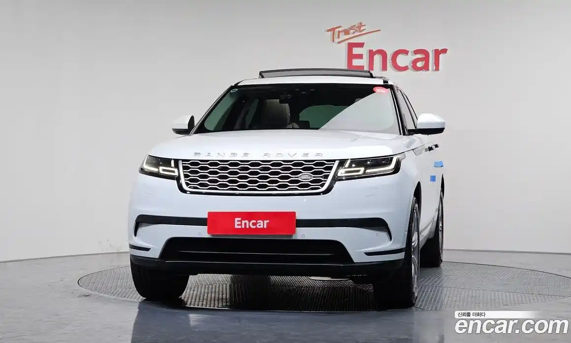 Land Rover Range-Rover Velar 2018 2.0 Автомат в Москве № 166660, фото 13