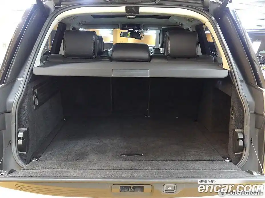 Land Rover Range-Rover 2015 4.4 Автомат в Москве № 166904, фото 20