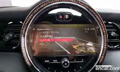 Mini Cooper 2024 2.0 Автомат в Москве № 166923, миниатюра 3