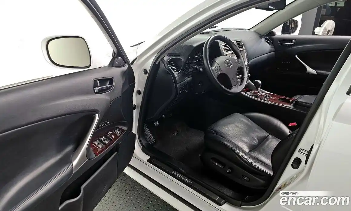 Lexus IS 2008 2.5 Автомат в Москве № 168294, фото 6