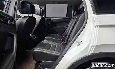 Volkswagen Tiguan 2023 2.0 Автомат в Москве № 168507, миниатюра 12