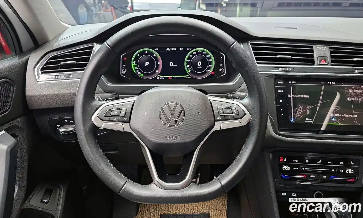 Volkswagen Tiguan 2023 2.0 Автомат в Москве № 168507, фото 13