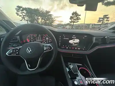 Volkswagen Touareg 2024 3.0 Автомат в Москве № 169131, миниатюра 11