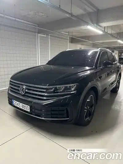 Volkswagen Touareg 2024 3.0 Автомат в Москве № 169131, миниатюра 2