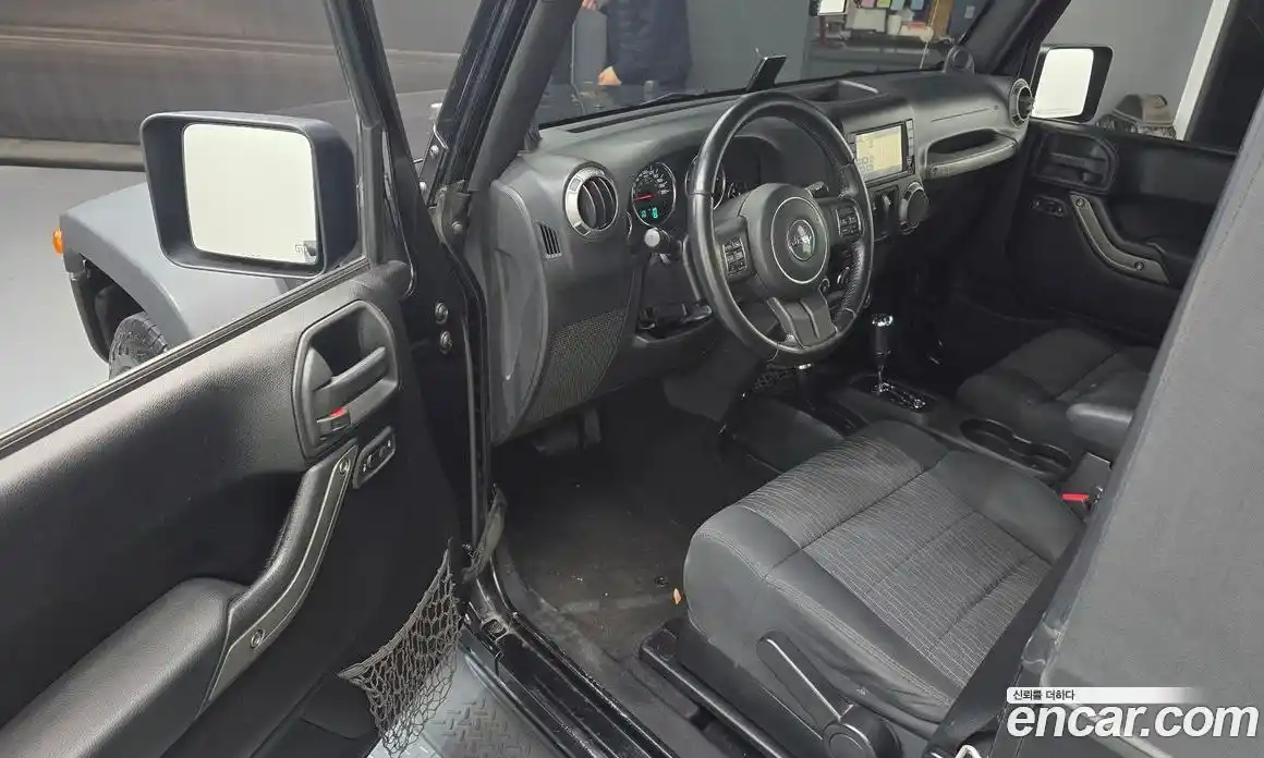 Jeep Wrangler 2012 3.6 Автомат в Москве № 169687, фото 16