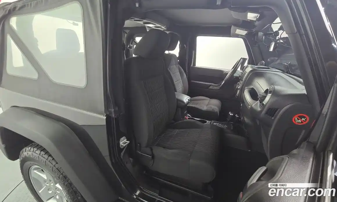 Jeep Wrangler 2012 3.6 Автомат в Москве № 169687, фото 18