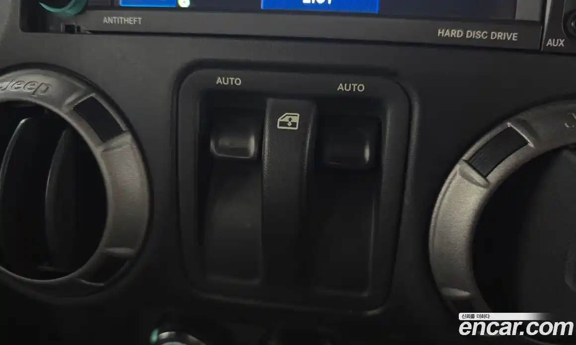 Jeep Wrangler 2012 3.6 Автомат в Москве № 169687, фото 7