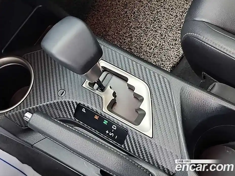 Toyota RAV4 2015 2.5 Автомат в Москве № 170360, фото 14