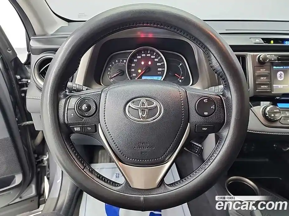 Toyota RAV4 2015 2.5 Автомат в Москве № 170360, фото 9
