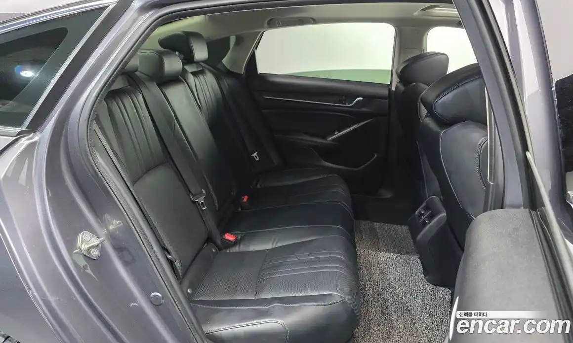 Honda Accord 2018 2.0 Автомат в Москве № 170630, фото 13