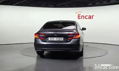 Honda Accord 2018 2.0 Автомат в Москве № 170630, миниатюра 9