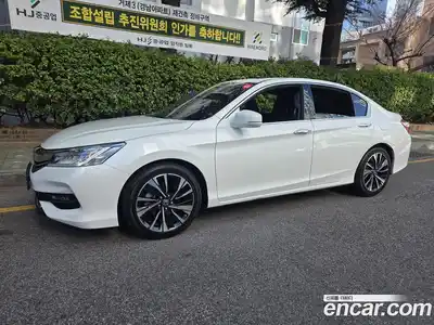 Honda Accord 2017 3.5 Автомат в Москве № 170701, миниатюра 2