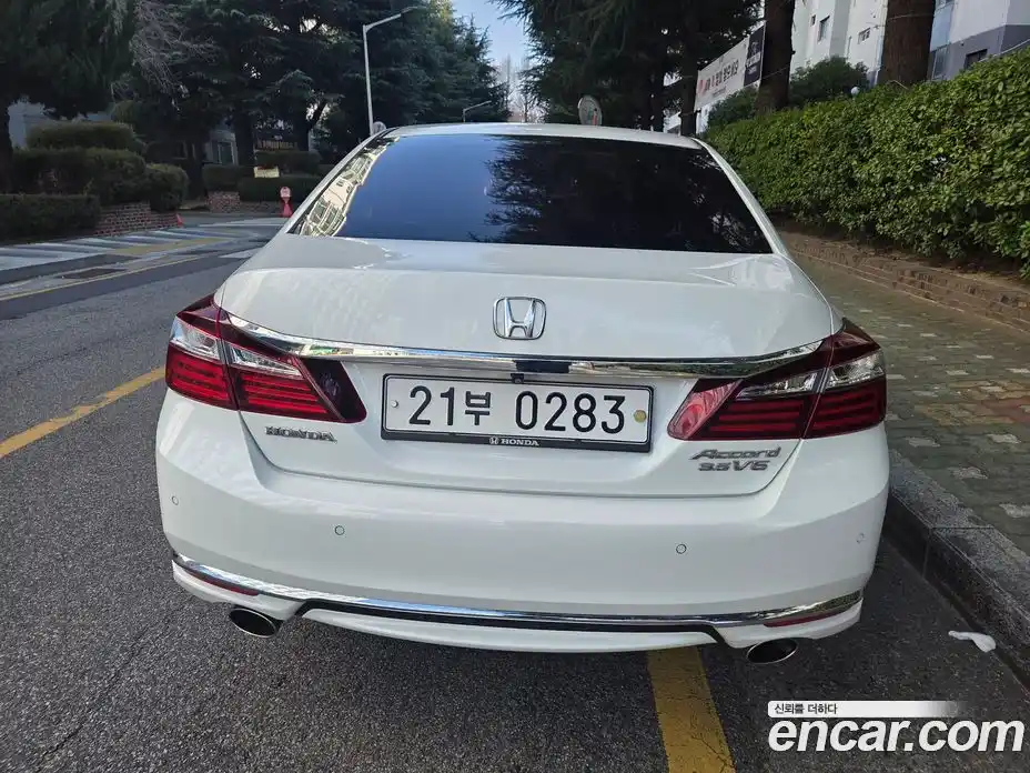 Honda Accord 2017 3.5 Автомат в Москве № 170701, фото 4
