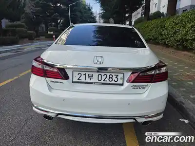 Honda Accord 2017 3.5 Автомат в Москве № 170701, миниатюра 4