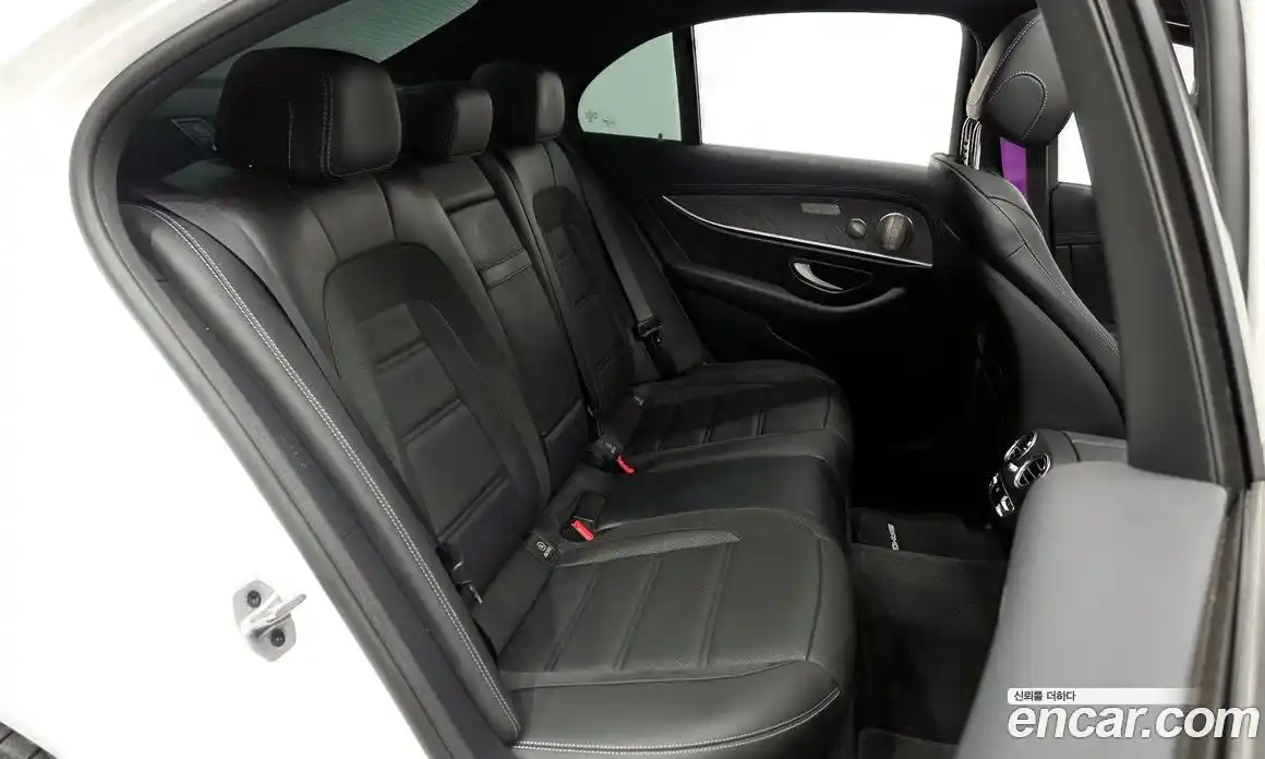 Mercedes-Benz E-Class 2023 3.0 Автомат в Москве № 173933, фото 20