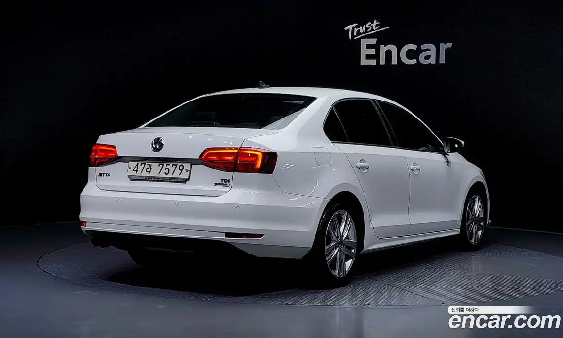 Volkswagen Jetta 2015 2.0 Автомат в Москве № 176974, фото 9