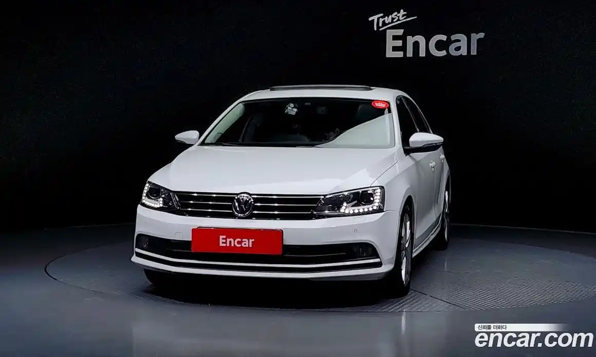 Volkswagen Jetta 2015 2.0 Автомат в Москве № 176974, фото 10