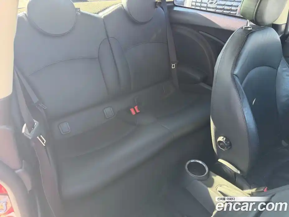 Mini Cooper 2012 1.6 Автомат в Москве № 183290, фото 16