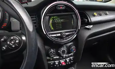 Mini Cooper 2017 1.5 Автомат в Москве № 184638, миниатюра 11