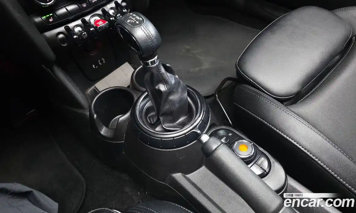 Mini Cooper 2017 1.5 Автомат в Москве № 184638, фото 10