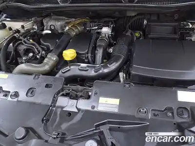 Renault QM3 2014 1.5 Автомат в Москве № 186392, миниатюра 6