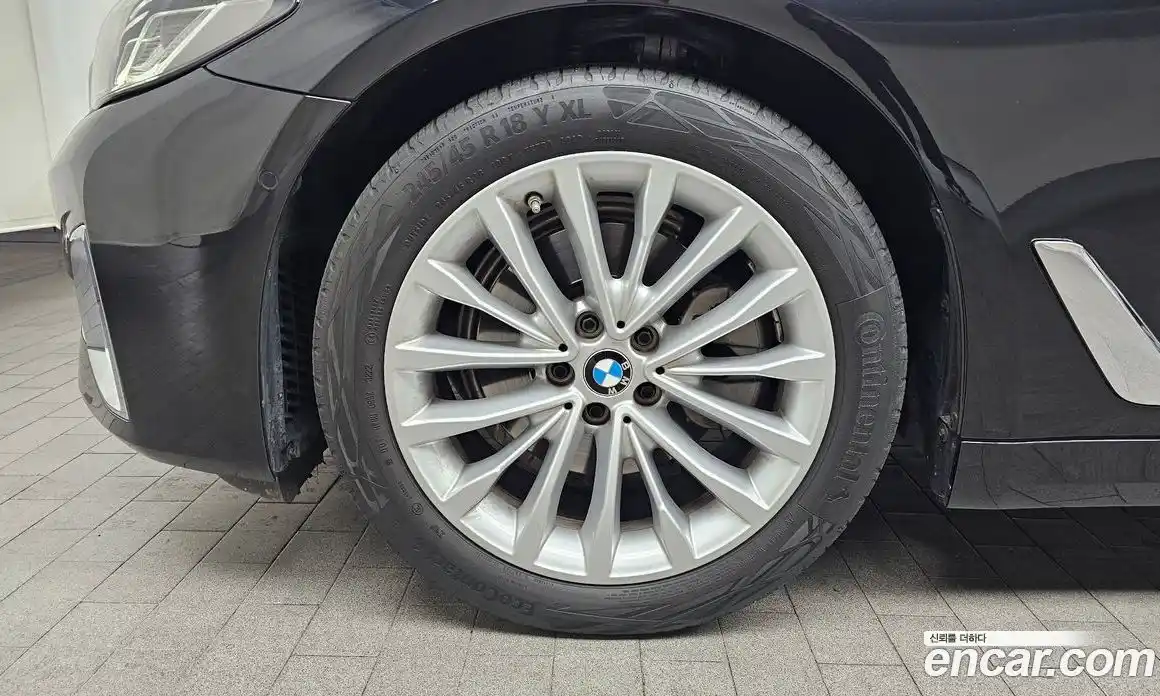 BMW 5-Series 2023 2.0 Автомат в Москве № 187780, фото 12