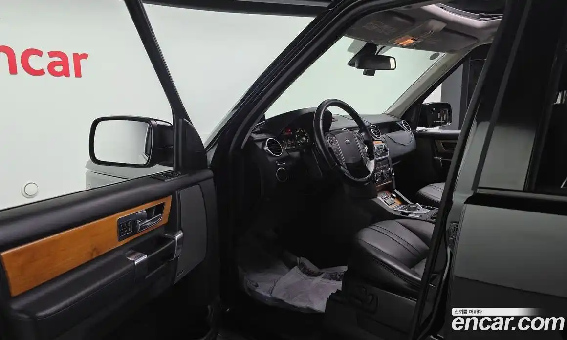 Land Rover Discovery 2013 3.0 Автомат в Москве № 189286, фото 15