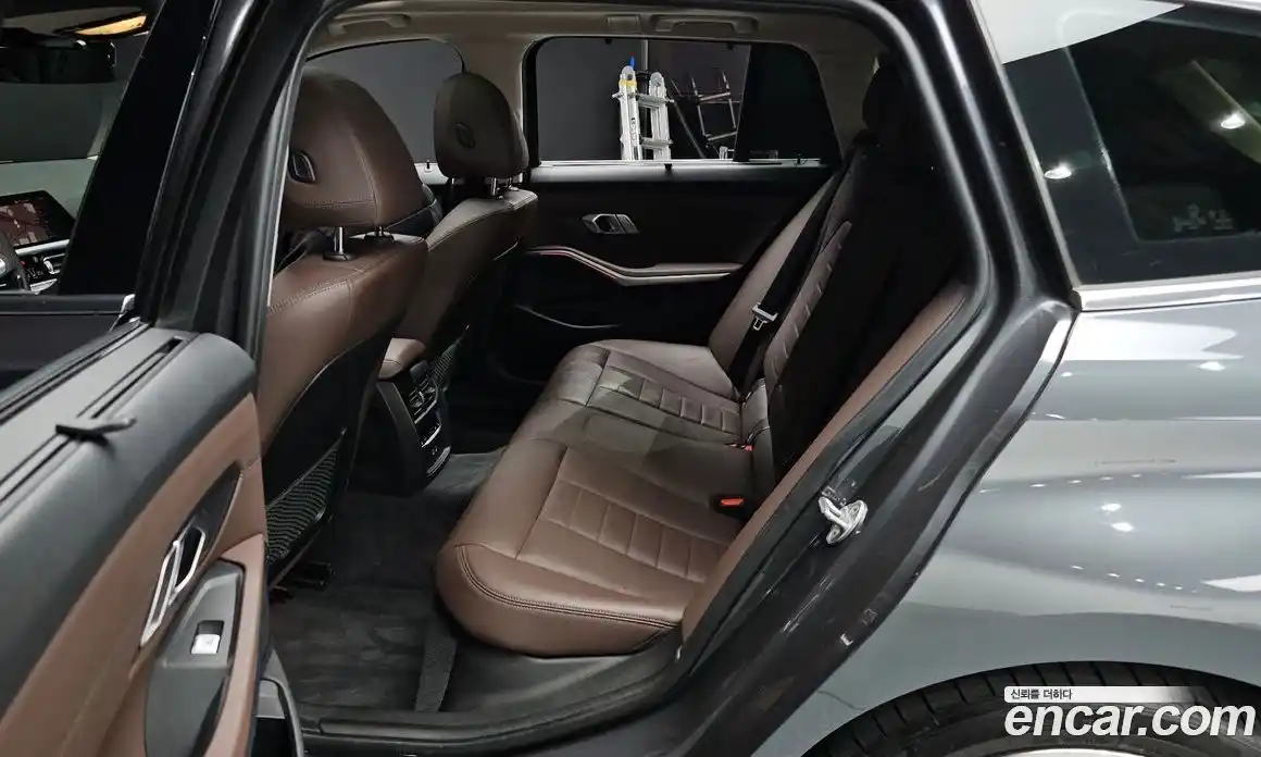 BMW 3-Series 2021 2.0 Автомат в Москве № 189300, фото 3