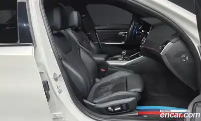 BMW 3-Series 2021 2.0 Автомат в Москве № 192341, миниатюра 4