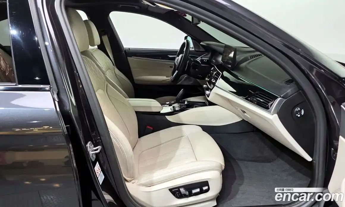 BMW 5-Series 2023 4.4 Автомат в Москве № 192531, фото 11